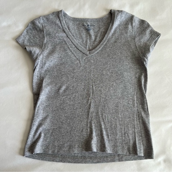 Brandy Melville Tops - Brandy Melville Gray V-Neck Tee